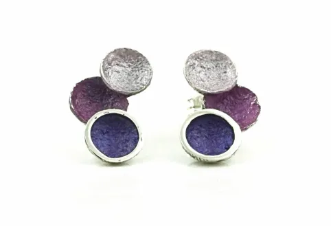 Singular violet 3 round earring 