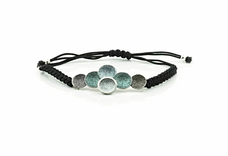 Graues Makramee-Armband Singular