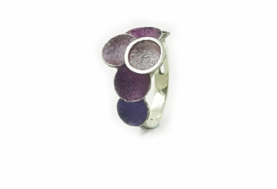 Pequeño anillo violeta Singular, 6 círculos