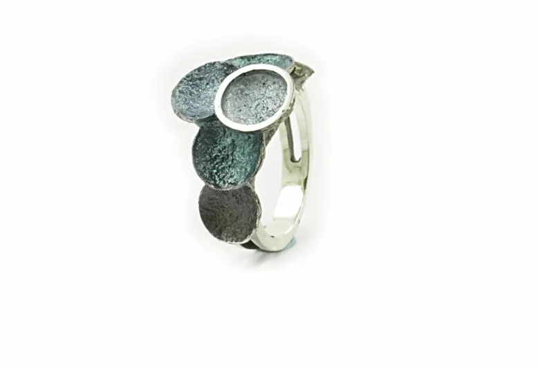 Kleiner grauer Ring Singular, 6 Kreise