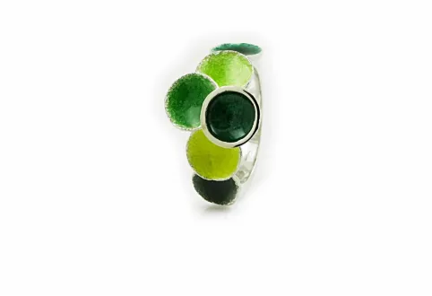 Kleiner grüner Ring Singular