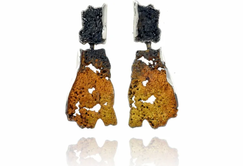 2 pieces ochre Intenzza earrings