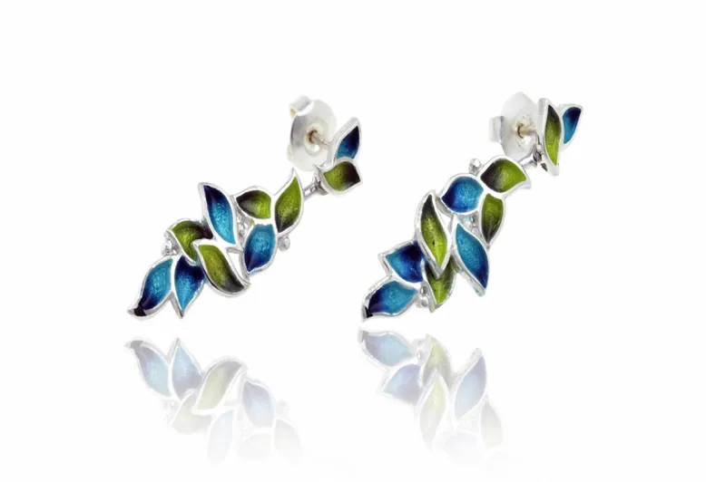Hanging Green Amil Earrings