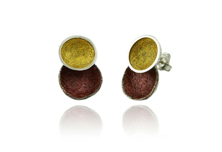 Singular big ochre 2 round earring