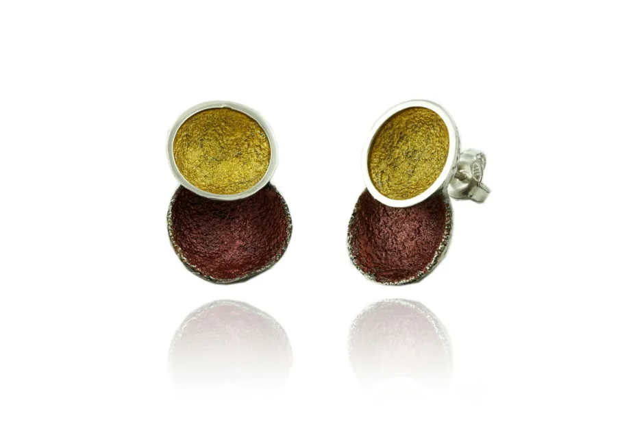 Singular big ochre 2 round earring