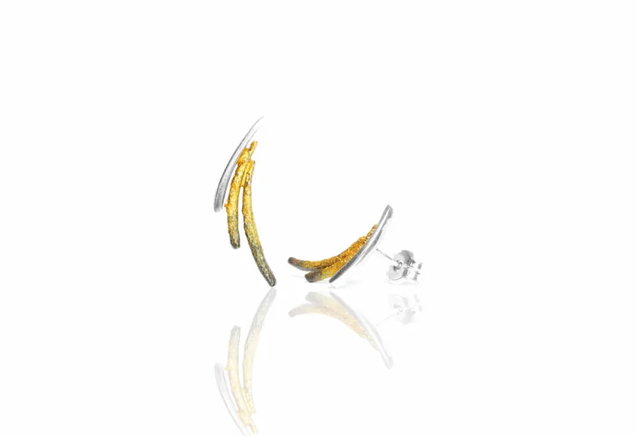 Dynamic Lichen green little earring