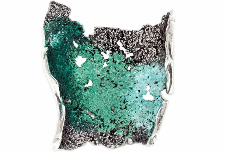 Big emerald-green Intenzza pendant