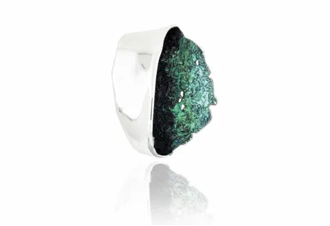 Small emerald-green Gala pendant
