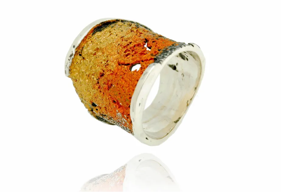 Big ochre Intenzza ring