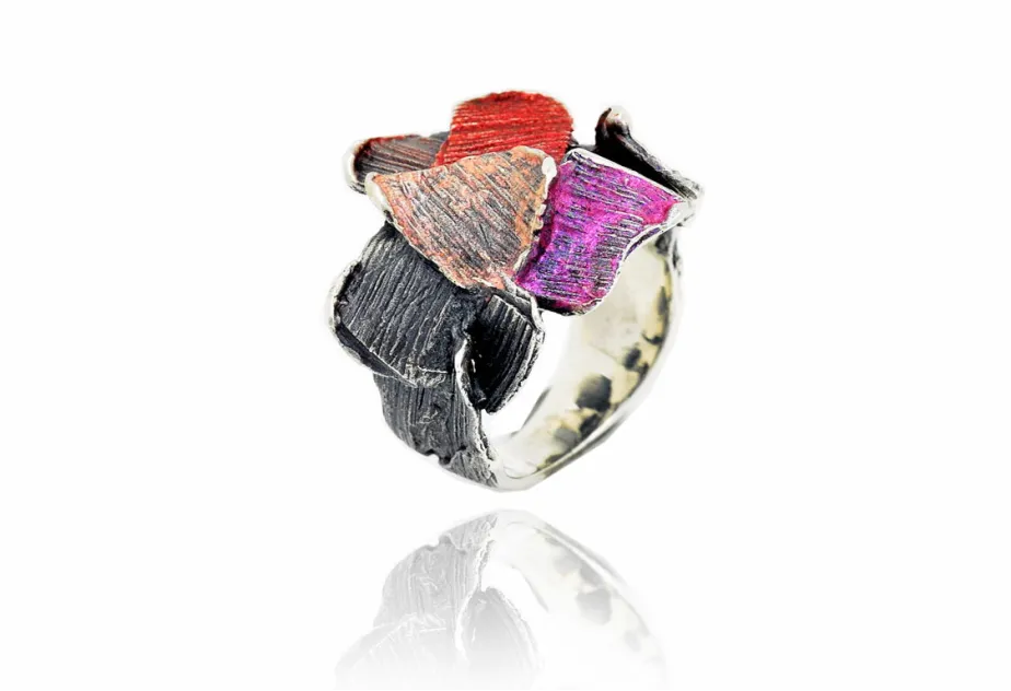 Anillo Summum pequeño rojo