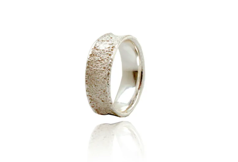 Desert ring