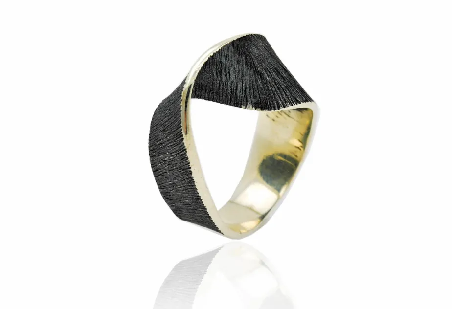 Anillo Moebius Grande