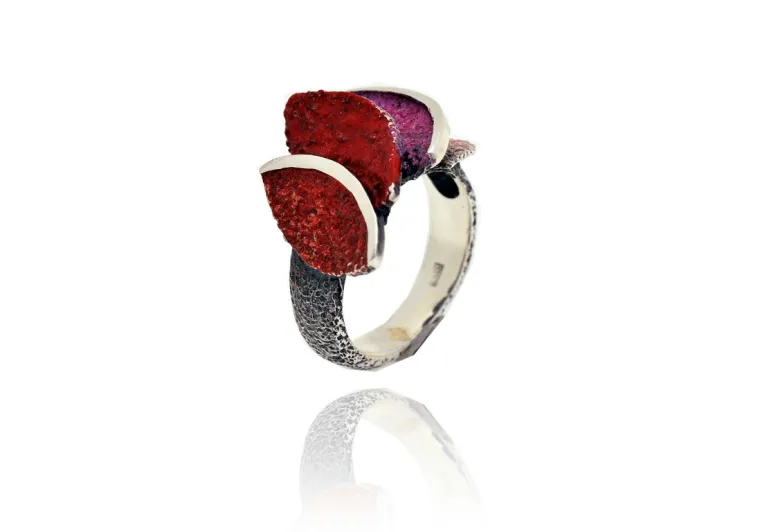 Smile red little ring