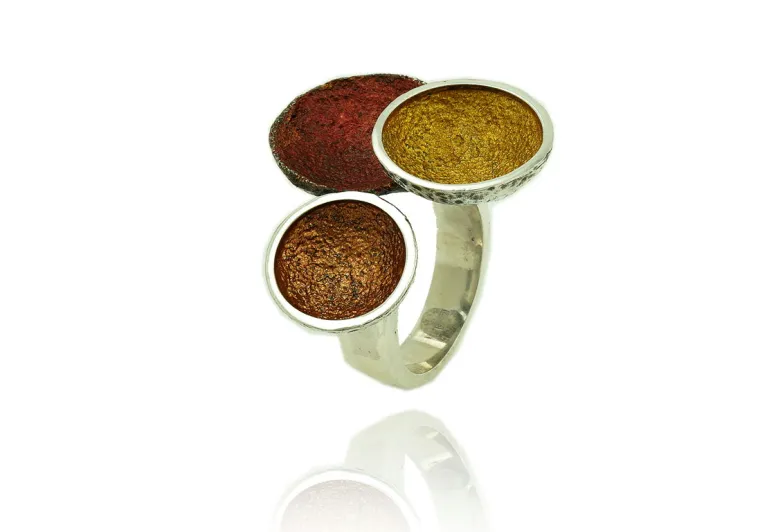 Ockerfarbener Ring Singular