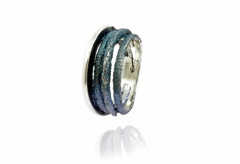 Anillo Dynamic Pequeño Azul