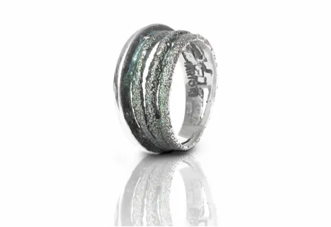 Anillo Dynamic Pequeño Verde Esmeralda