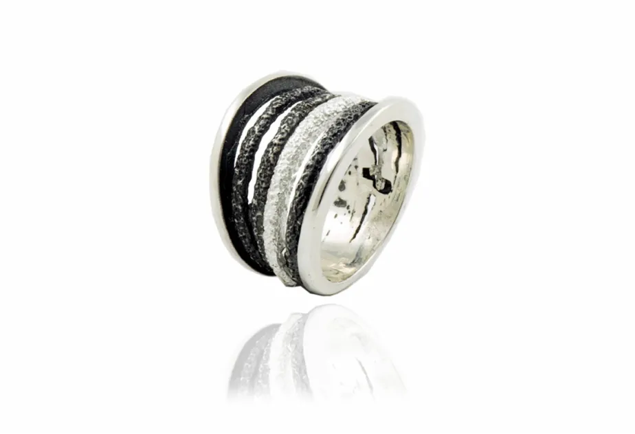 Anillo Dynamic Grande