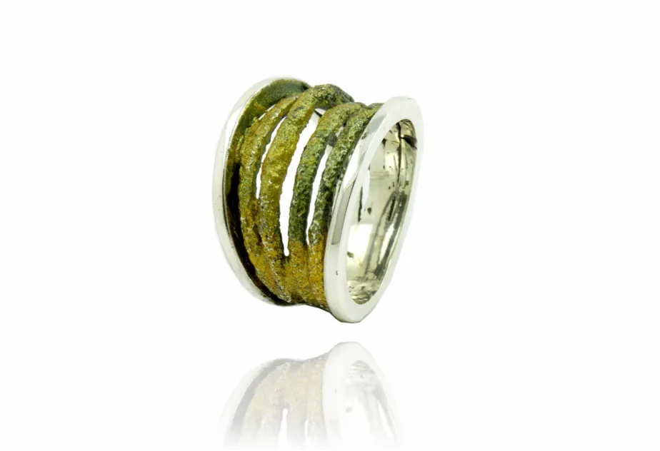 Anillo Dynamic Grande Verde Liquen