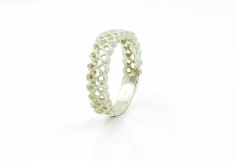 Perforated Panot Wedding Ring