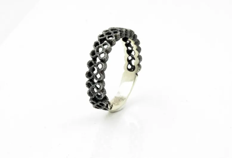 Perforated Panot Wedding Ring