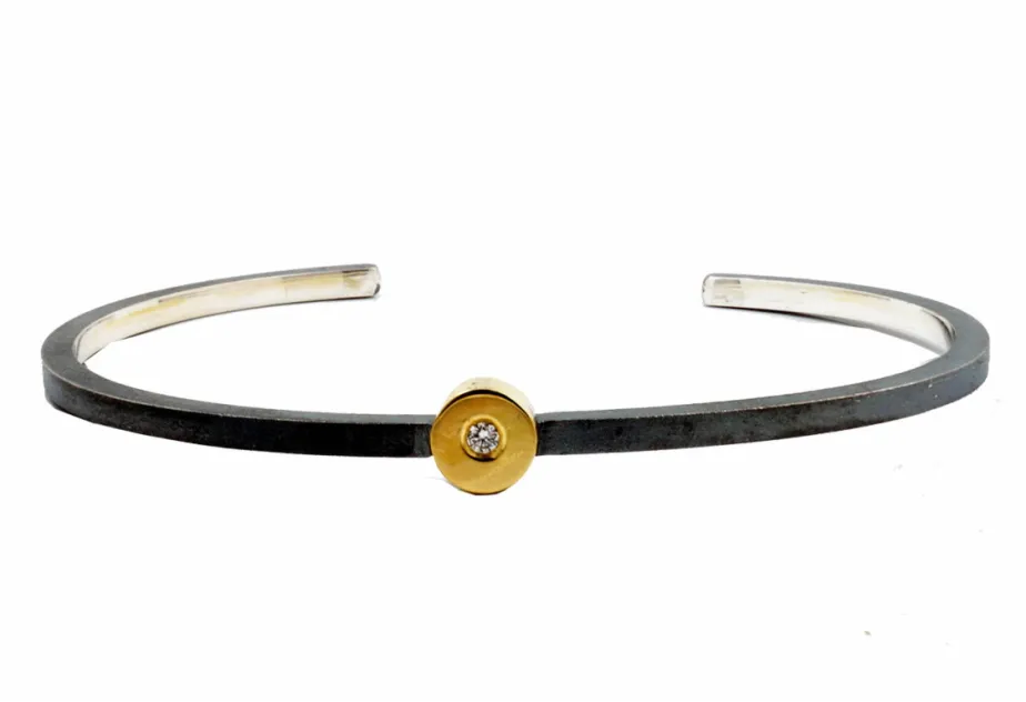 Glatter Armreif Kora, Diamant große runde Fassung