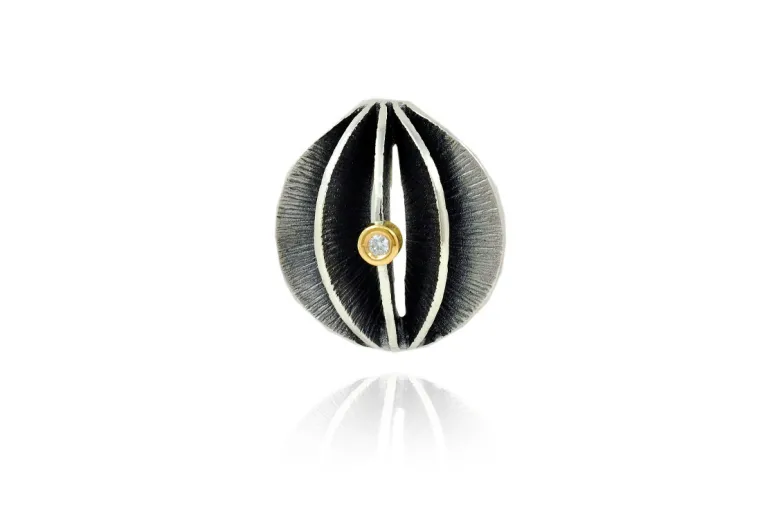 Trova petit pendant