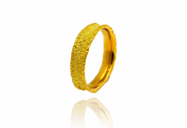 Desert ring