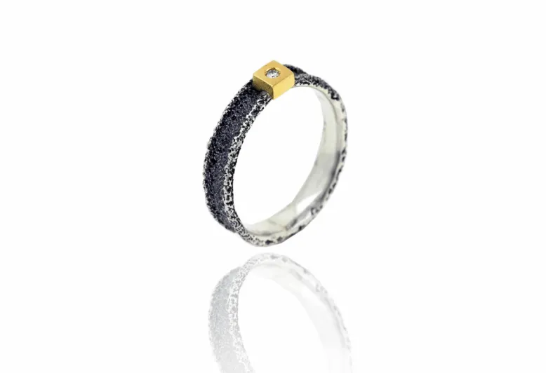 Quadratischer Ring Dorm