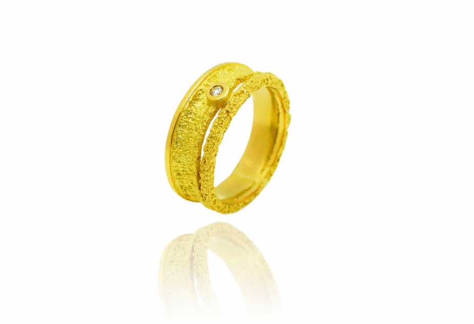 Großer Ring Alda mit Diamant