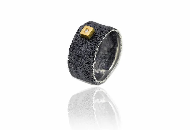 Anillo Geo cuadrado or+br alianza media caña