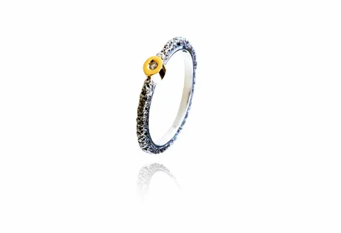 Kora medium round ring