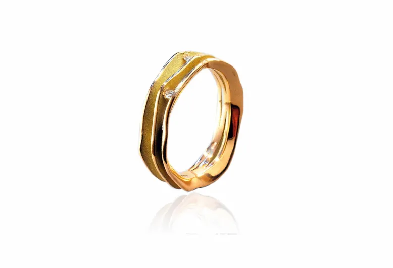 Ring Fi doppelt mit 2 Diamanten