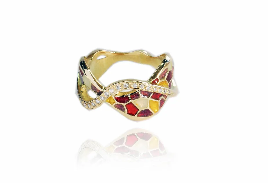 Ockerfarbener Ring Serpenti