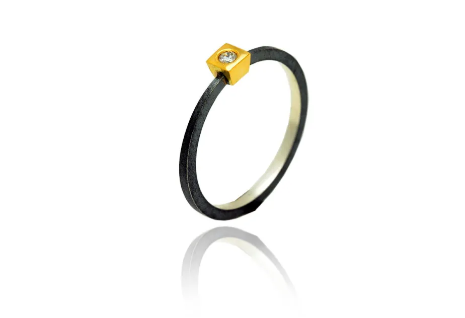 Nil ring