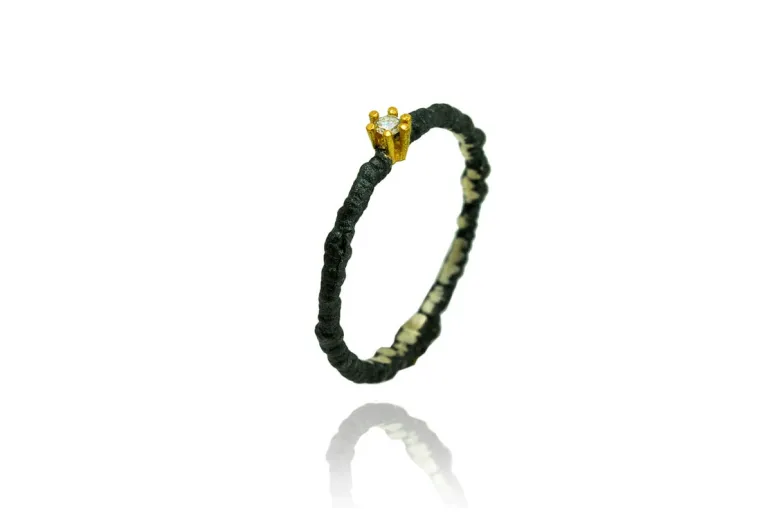 Ring Bremi, Silber und Gold mit Diamant in Goldfassung