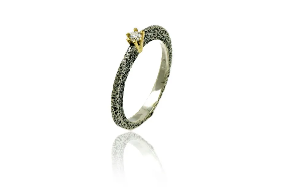 Nil ring