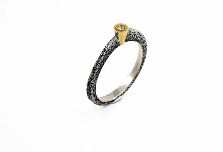 Nil ring