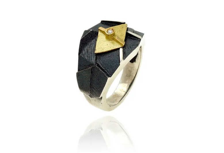 Anillo Metricus, plata y oro con diamante