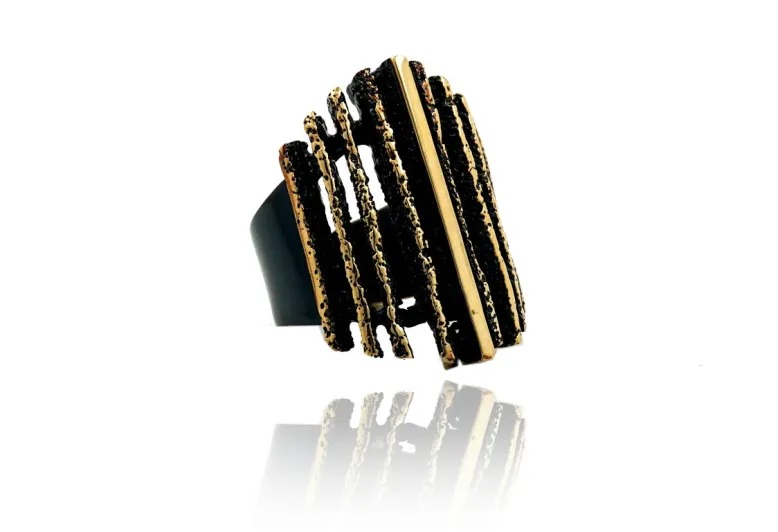 Junc GoldenBlack big ring