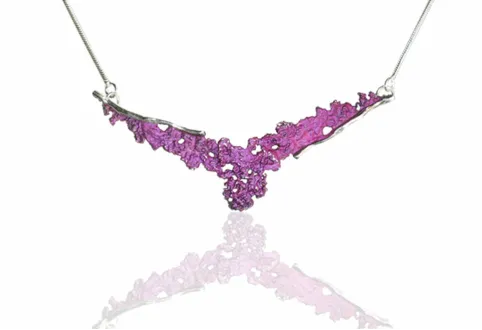 Symphony magenta pink necklace