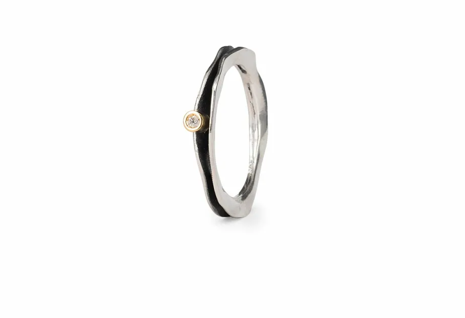 Anillo Fi con diamante