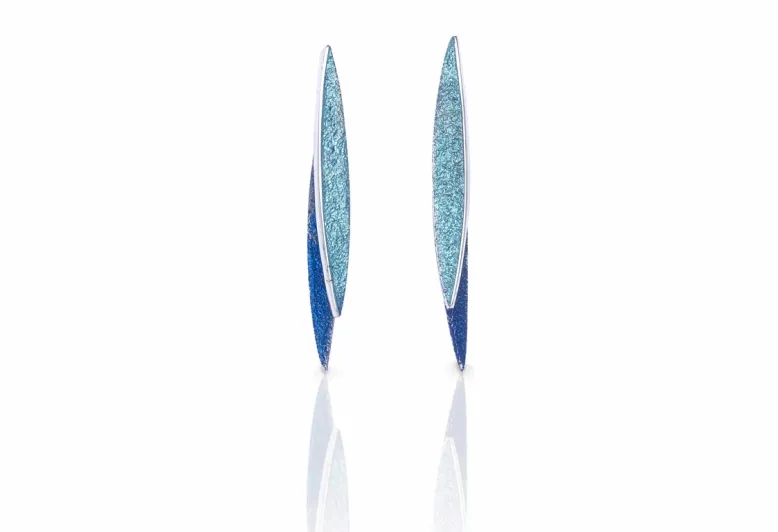 Lara blue medium earring