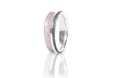 Osha magenta small ring