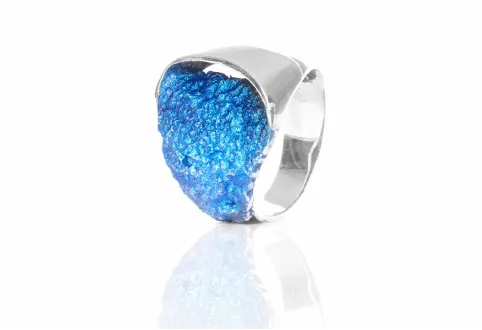 Kleiner elektrisch blauer Ring Gala