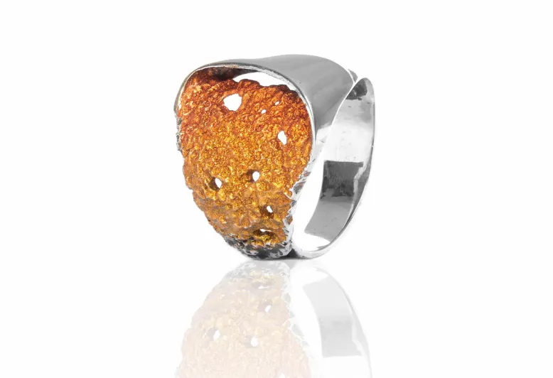 Anillo Gala ocre pequeño