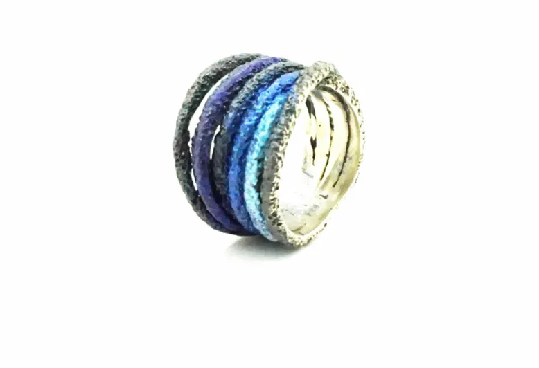 Sira blue ring