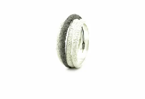 Medium Sira ring