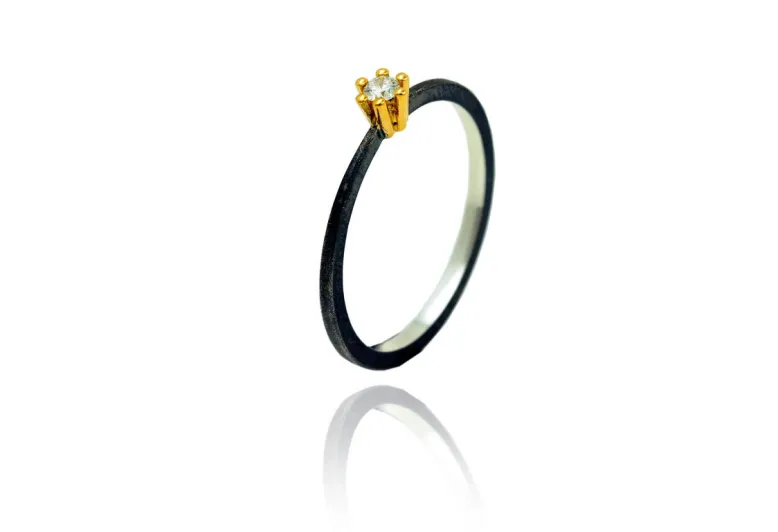 Nil ring