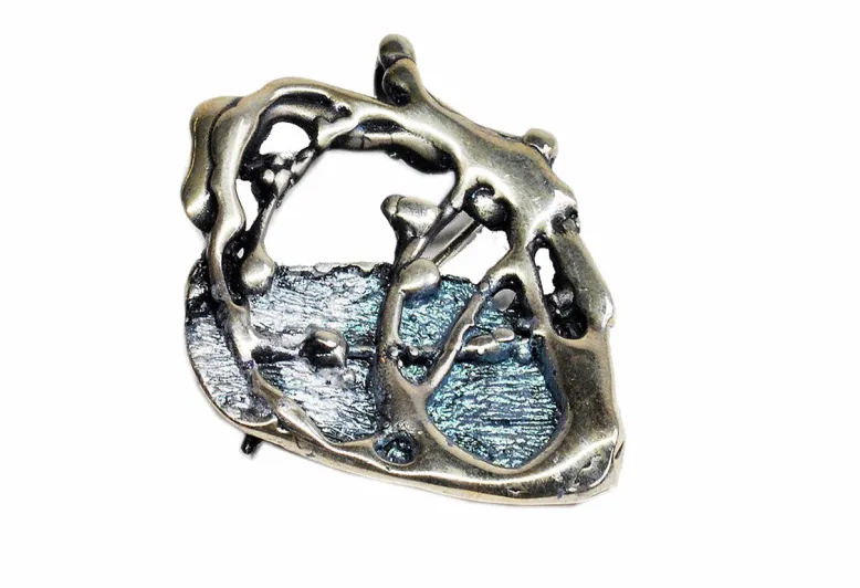 White/grey Surrealista brooche