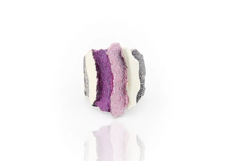 Anillo Carban magenta